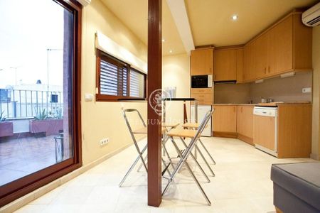 Luxury penthouse for rent in Barcelona, Catalonia - Photo 2