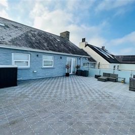 Aberporth, Cardigan, SA43 - Photo 1