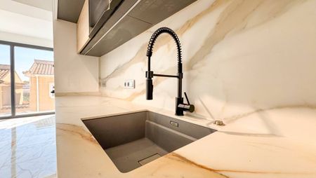 Luxury Modern Villa for long-term in Los Balcones, Torrevieja - Photo 5