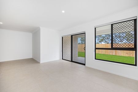 Stunning Four Bedroom Home - Photo 2