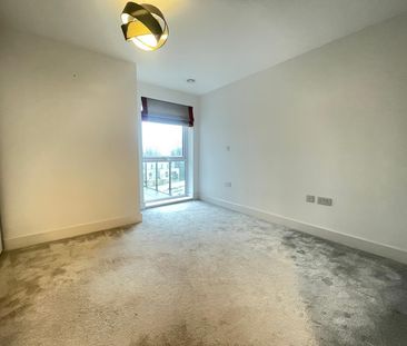 The Embankment, Hemel Hempstead, Nash Mills Wharf - Photo 4