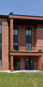 3 CH - 2 SDB - Laval - $2,200 /mo - Photo 4