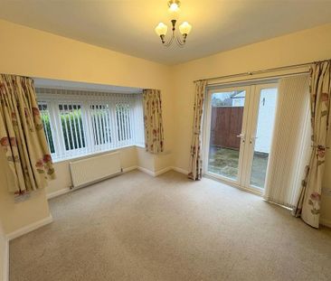 3 bedroom bungalow to rent - Photo 1