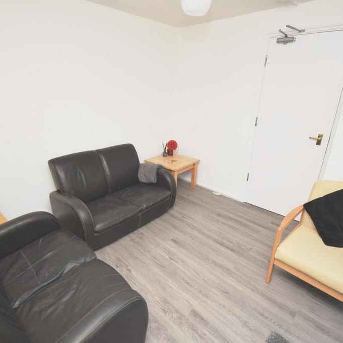 4 bedroom house share to rent - Photo 1
