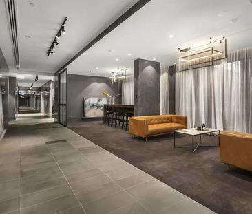 CAMBERWELL’S BEST LOCATION! 1 BEDROOM APARTMENT - Photo 2