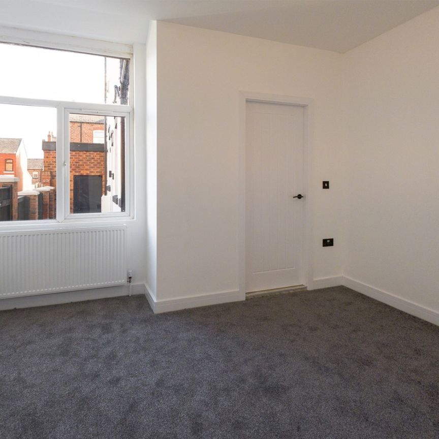 Park Road, Wigan, Lancashire, WN6 - Photo 1