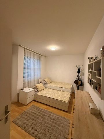 Kinderfreundliche 3.5-Zimmer-Wohnung mit Balkon im Gundeldingen - Photo 4