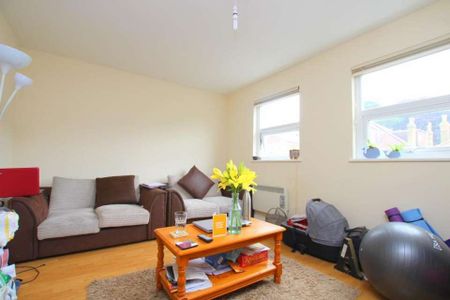 1 bedroom flat to rent - Photo 3