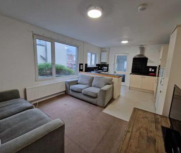 6 bedroom house share to rent - Photo 1