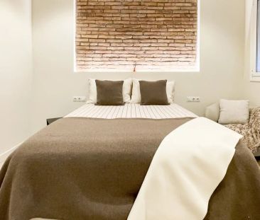 2-bedroom apartment for rent in Sant Antoni, Barcelona. - Photo 4
