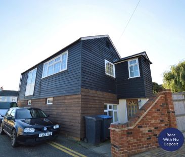 Woodnesborough Road, Woodnesborough, Sandwich, CT13 0AA, Kent - Photo 3