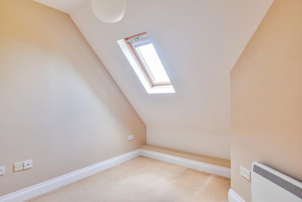 2 bedroom penthouse to rent - Photo 1