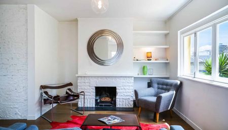 Fully Renovated - As Seen in House & Garden - Photo 5