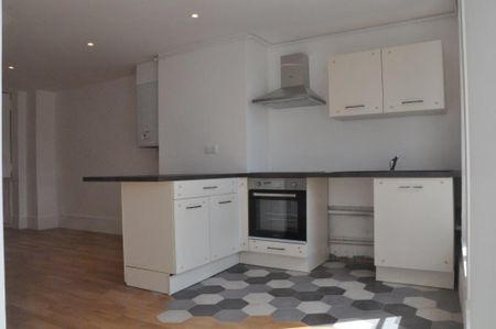 APPARTEMENT 3 pièce(s) - 96m² - Photo 3