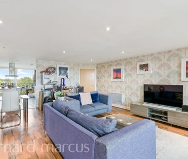 Holland Gardens, Brentford - Photo 1