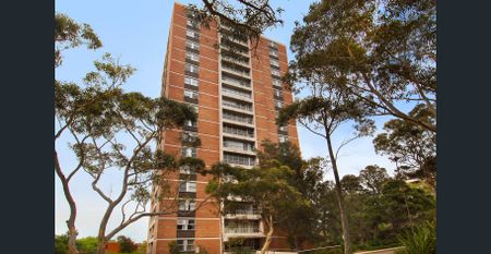 Bright & Quiet 1 Bedroom Apartment In Ideal Location With Parking - Photo 3