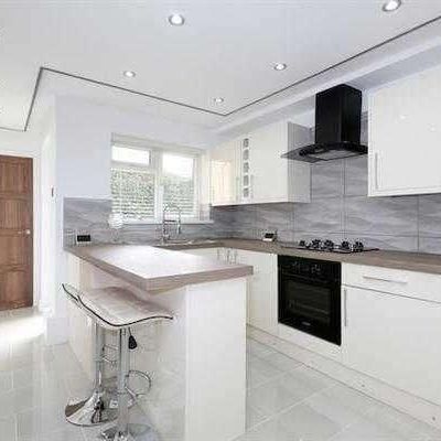 Parkfield Close, Edgware, HA8 - Photo 1