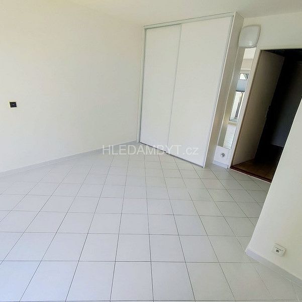 Pronájem bytu 1+1 32 m² - Photo 1