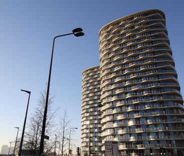 1 Bed Flat in Hoola Development, E16 - Photo 6