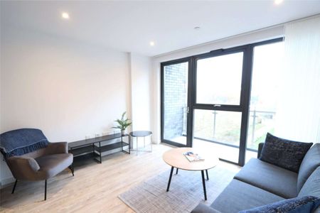 Fully Furnished One Double Bedroom Apartment with an ALLOCATED PARKING SPACE and a balcony at Potato Wharf located in the sought after neighbourhood of Castlefield. - Photo 2