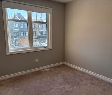 For Lease - 29 Fallengale Crescent, Kanata, Ontario - Photo 4