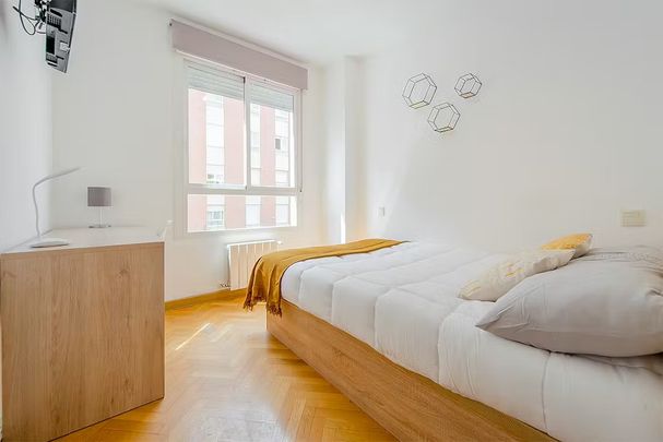 Calle de Méndez Álvaro, Madrid, Community of Madrid 28045 - Foto 1