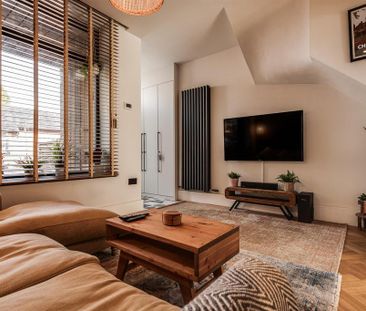 4 bedroom townhouse to rent - Photo 3