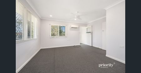 Freshly renovated residence on a private 1,287m2 battle-axe block - Photo 5