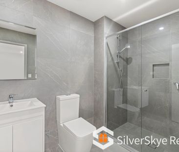 Luxury Top Floor Apartment In Schofields Available Soon ! - Photo 1