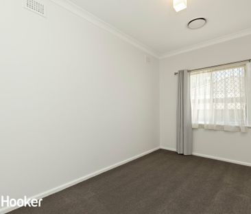 3-Bedroom Home for Rent in South Tamworth - Photo 3