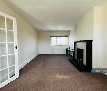 3 bedroom flat to rent - Photo 1