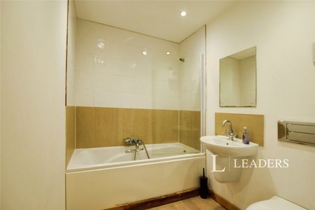 2 bedroom apartment to rent Caelum Drive, Colchester, CO2 - Photo 3