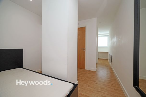 1 bed apartment to rent in Flat 48, Keele House, The Midway, Newcastle-under-Lyme, Staffordshire - Photo 1