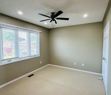 For Lease - 67 Eldridge Place Unit# Main, Whitby, Ontario - Photo 5