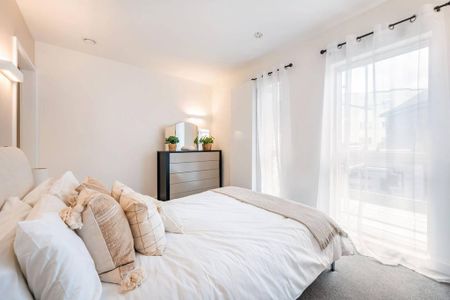 3 bedroom flat to rent - Photo 4