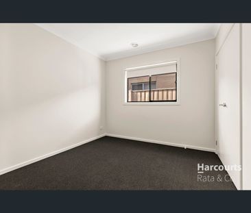 14 Mimosa Drive, Beveridge, Vic 3753 - Photo 3