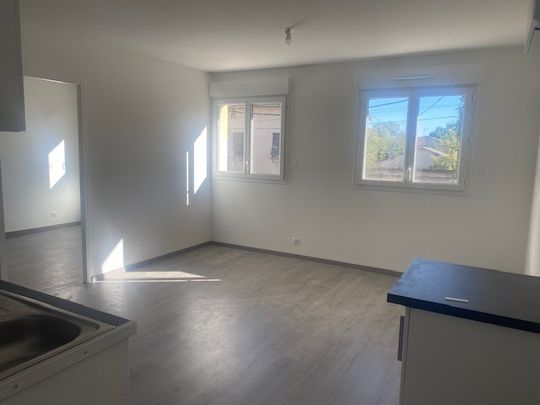 Location Appartement 3 pièces 48m² MONTREVEL EN BRESSE 01340 - Photo 1