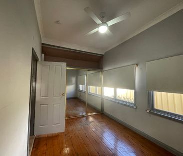 Charming 3-Bedroom Home - Photo 2