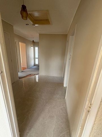 New Renovation 4 Bed Home with Garden in Otara - Photo 4