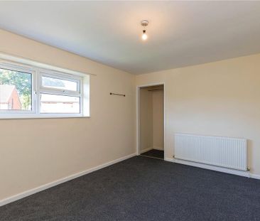 2 bedroom semi-detached house to rent - Photo 6