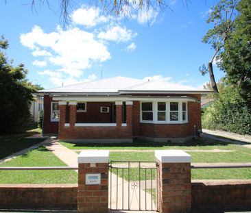 36 Frost Street, Orange NSW 2800 - House For Rent | Domain - Photo 5