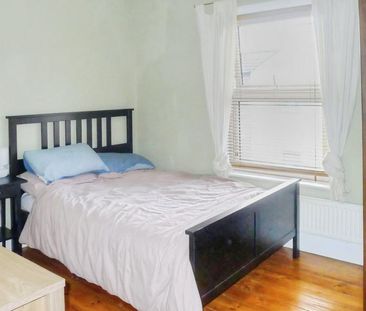 2 bedroom property to rent - Photo 3