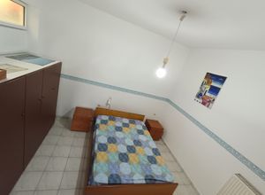 Studio/Γκαρσονιέρα για ενοικίαση - Ακρωτήρι, - Φωτογραφία 4