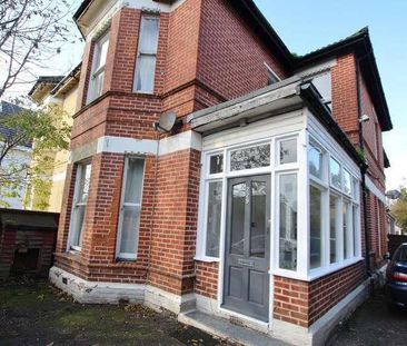 Holdenhurst Road, Bournemouth, BH8 - Photo 2