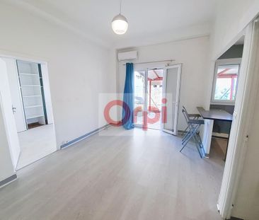 Location Appartement 1 pièce 32m² ST LAURENT DU VAR 06700 - Photo 5