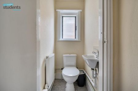 4 bedroom terraced house to rent - Photo 2