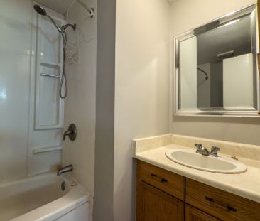For Lease - 37 Dunhill Crescent Unit# Lower, Guelph, Ontario - Photo 1
