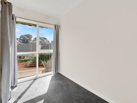 1/22 Brenbeal Street, Balwyn - Photo 3
