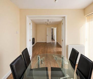 2 bedroom semi-detached bungalow to rent - Photo 4