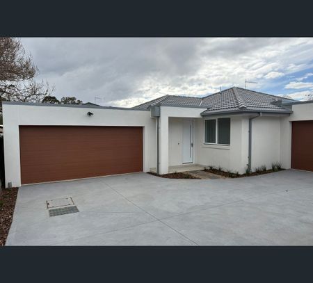2/14 Selkirk Court, Berwick, Vic 3806 - Photo 5